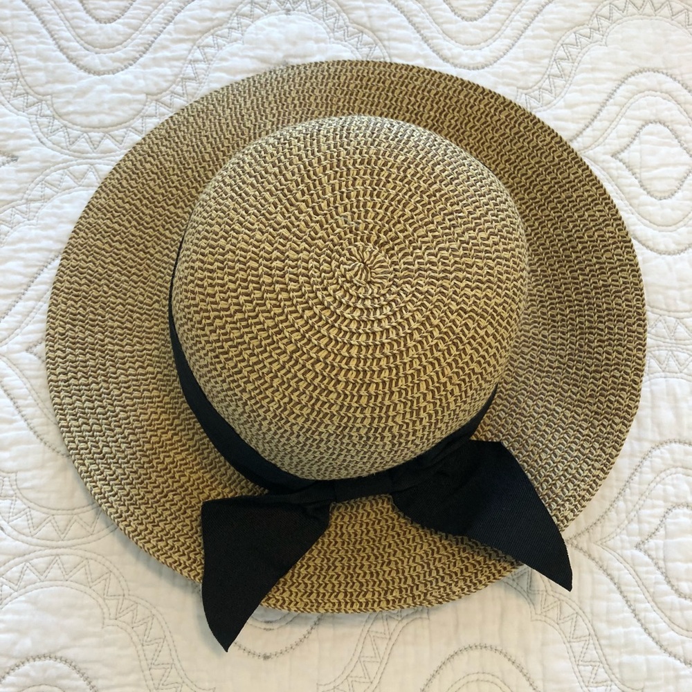Milani Natural Hat with Black Ribbon